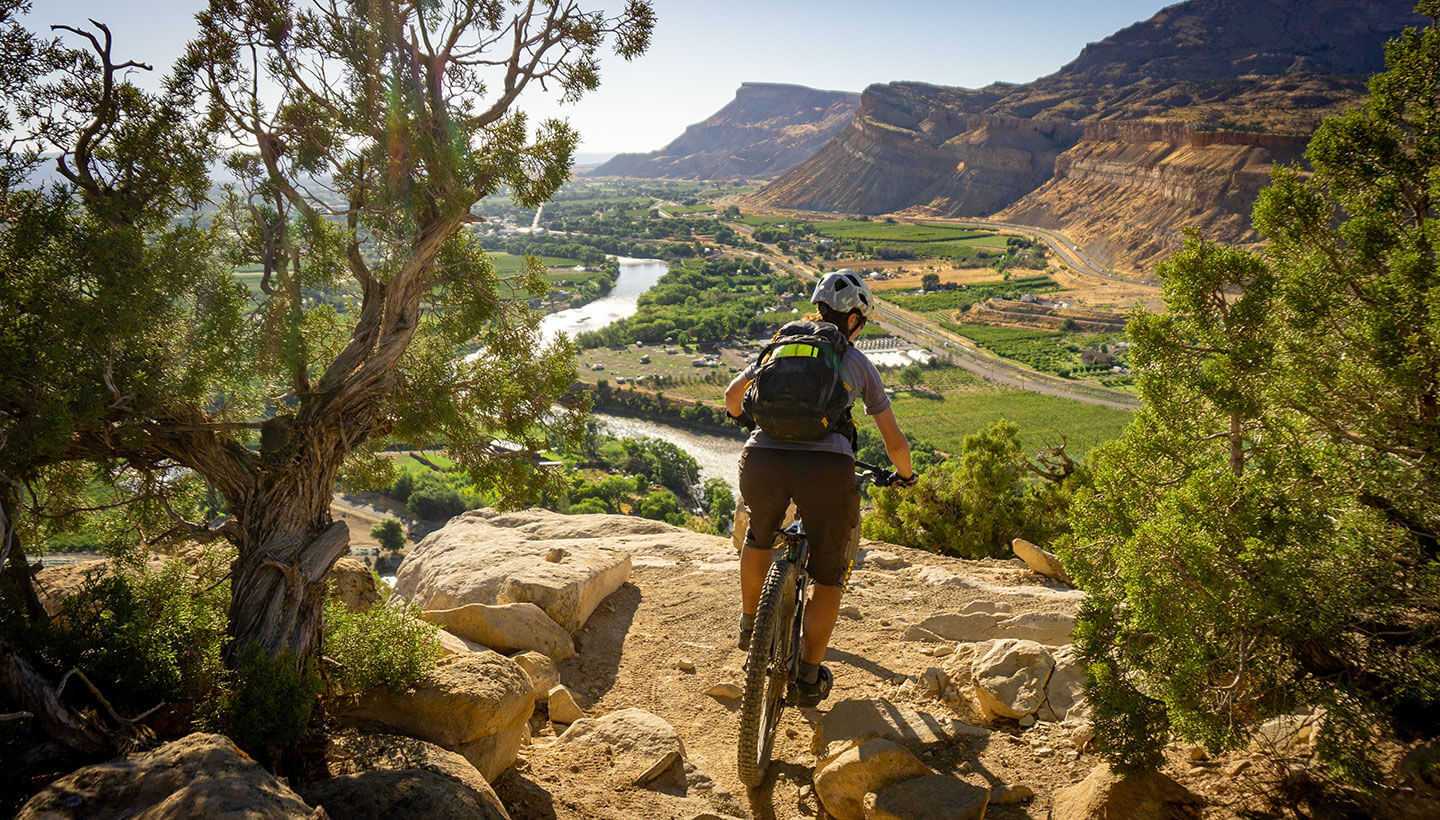 Palisade Plunge Slickrock